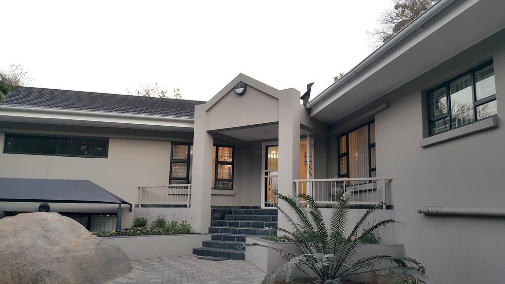 Hotel Vineyard On The Hill Mbombela Esterno foto