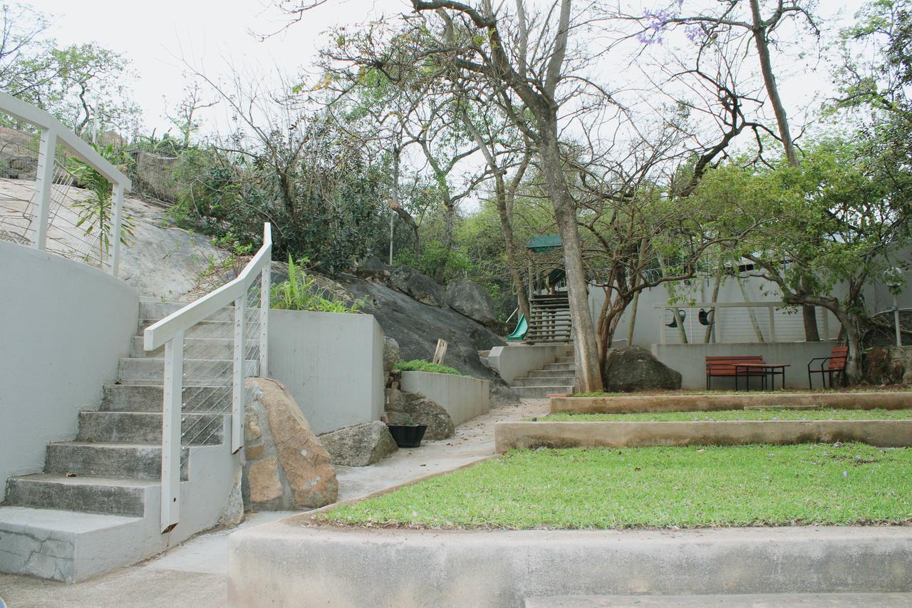 Hotel Vineyard On The Hill Mbombela Esterno foto