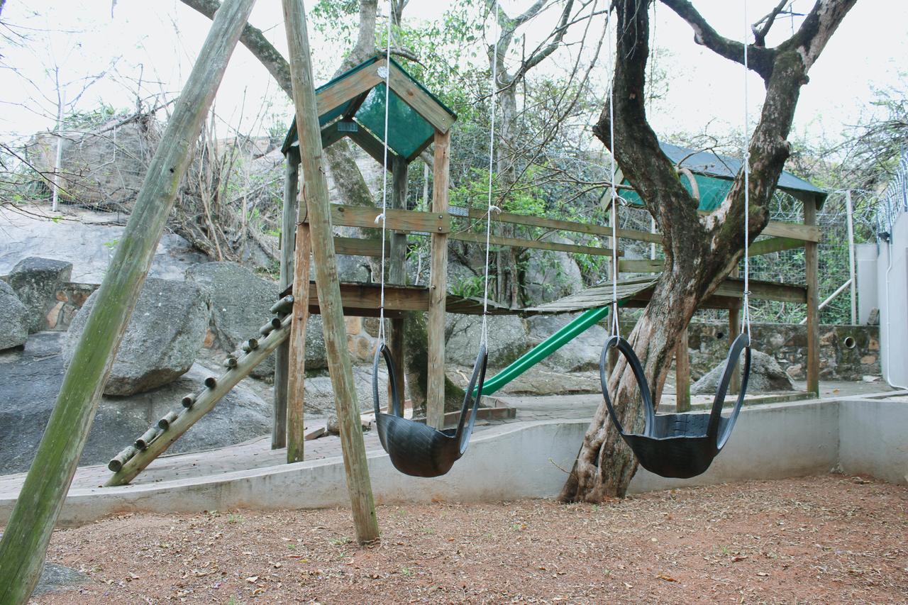 Hotel Vineyard On The Hill Mbombela Esterno foto